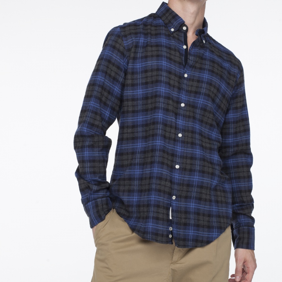 camisa a cuadros azul